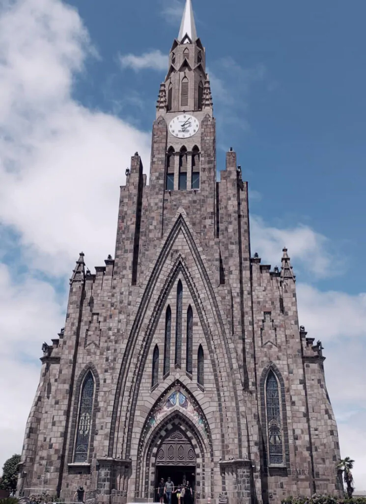 Paróquia de Nossa Senhora de Lourdes em Canela, também conhecida como catedral de pedra