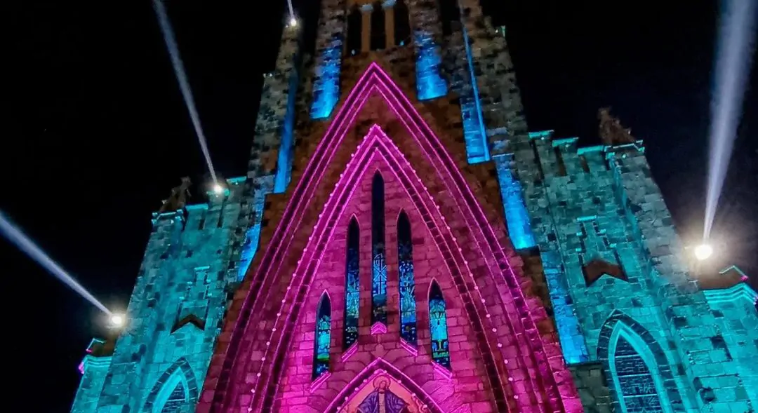 Show das Luzes Catedral de Pedra com Pedro Bial