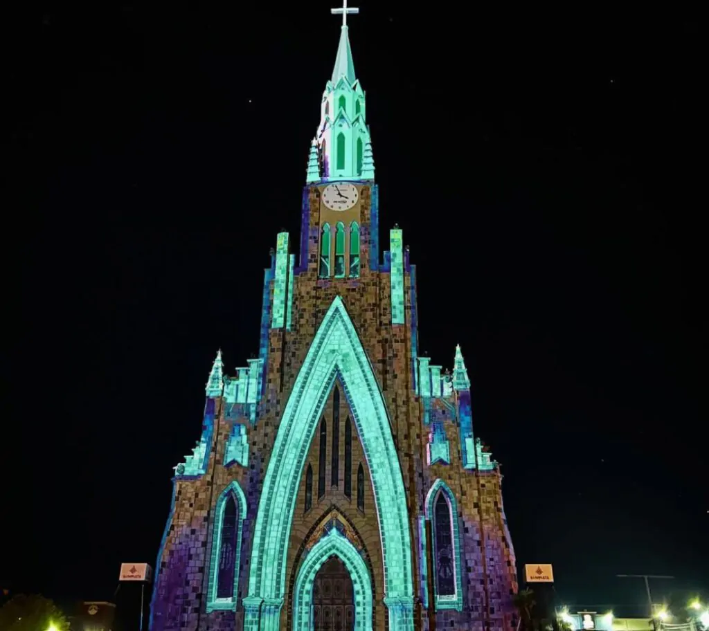 Catedral de Pedra de Canela 